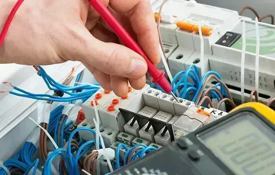Professional electrician in Waltham Forest